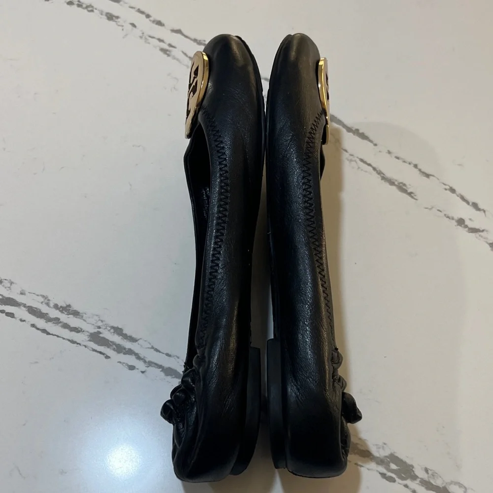 Tory Burch Reva leather Ballet Black Flats with Gold Logo size 8M